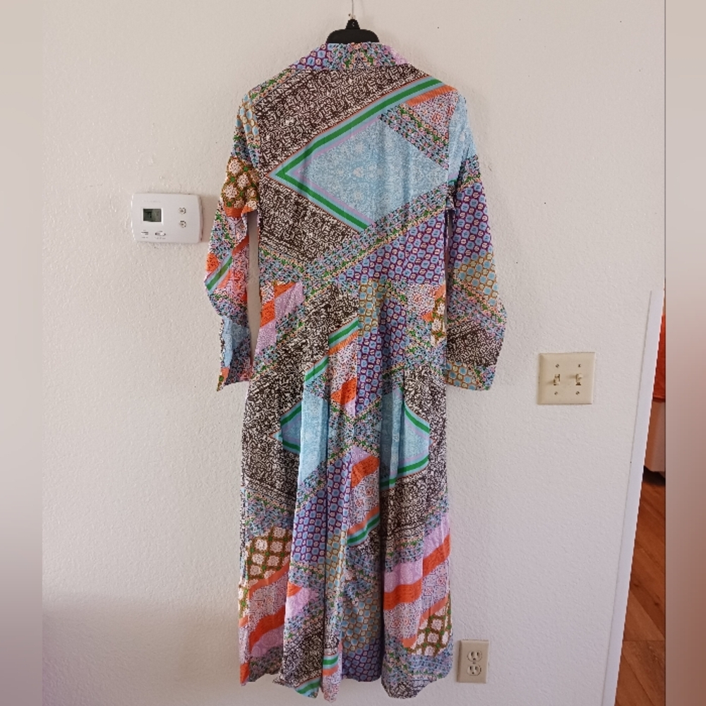 Women's‎ Button Front Patch Print Maxi Shirtdress - Picture 5 of 6
